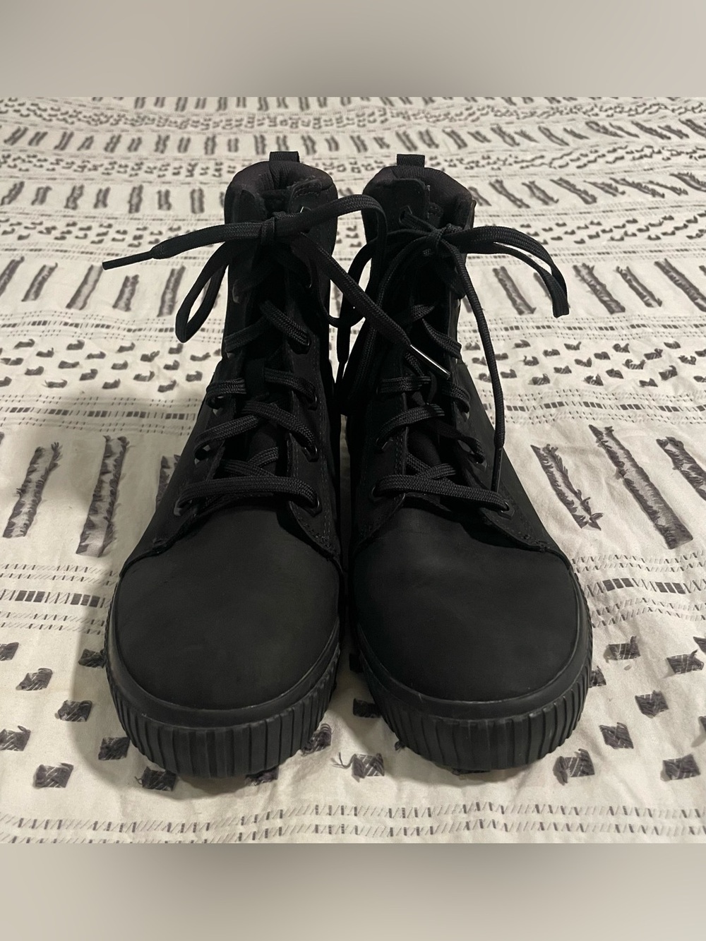 Timberland Skyla Bay 6" Warm Lined Boots Black Nubuck Leather 8 - Picture 2 of 6